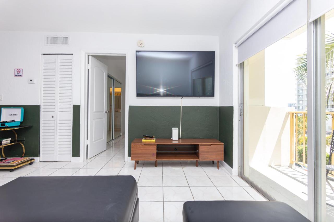 One Bedroom Apartment - With Parking & Balcony - Heart Of Wynwood Miami Eksteriør billede